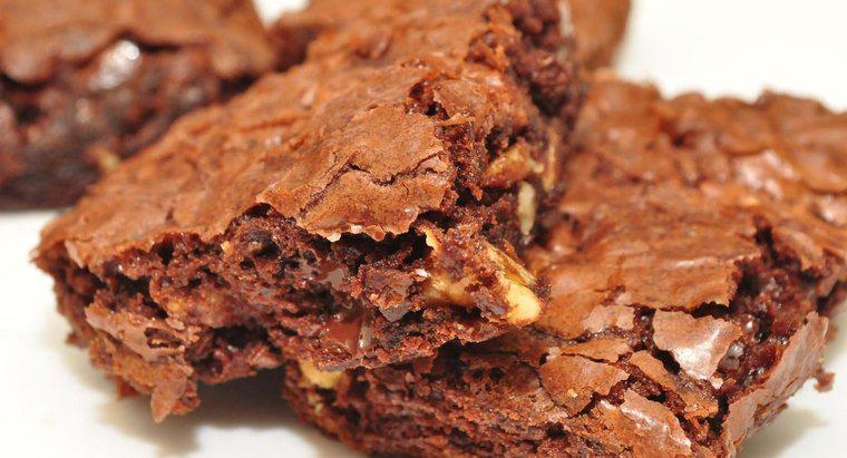 Wie macht man Brownies von Grund auf?