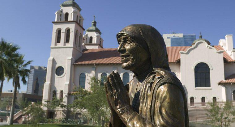 Warum war Mutter Teresa berühmt?
