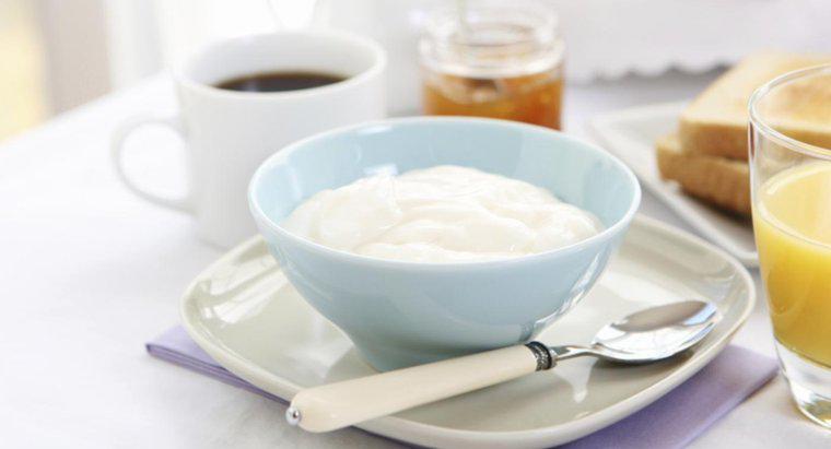 Wie lange ist Joghurt ungekühlt haltbar?