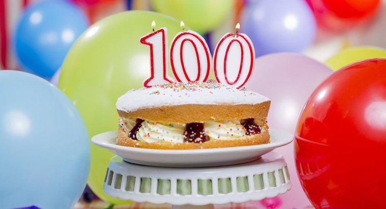 Was ist ein traditionelles Geschenk zum 100. Geburtstag?