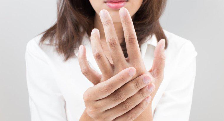 Wann sollten Sie wegen Taubheit in den Fingern einen Arzt aufsuchen?