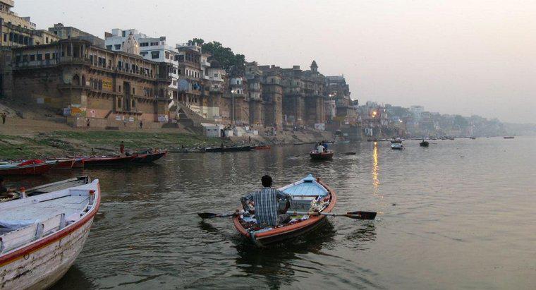 Warum ist der Ganges für Hindus heilig?