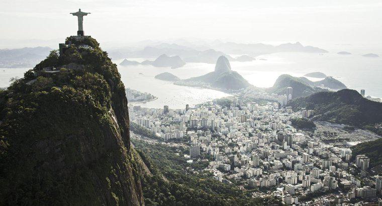 Wie viele Einwohner hat Rio de Janeiro?