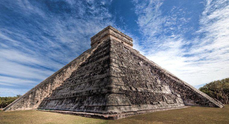 Welche Rolle spielte die Religion im Leben der Maya?
