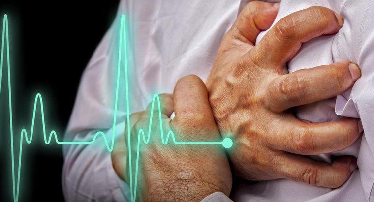 Was sind die ersten Anzeichen eines Herzinfarkts?