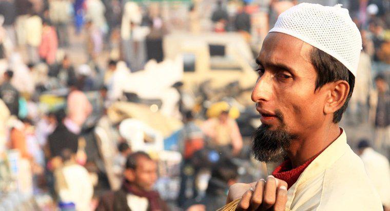 Was tragen muslimische Männer auf dem Kopf?