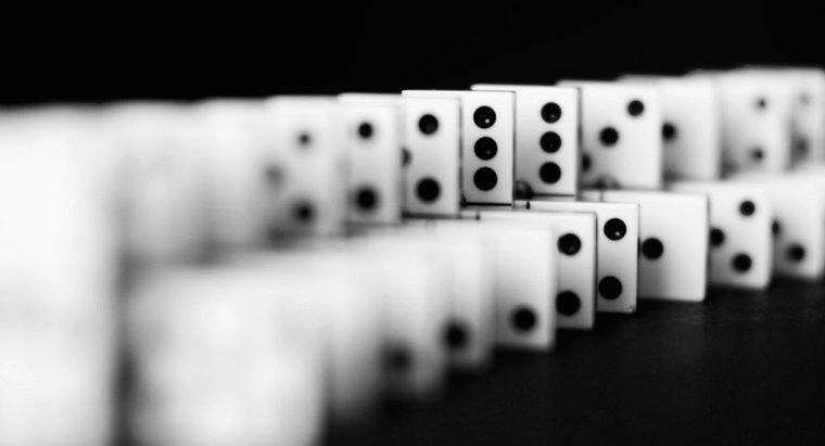 Wie viele Spots sind auf einem Standard-Domino-Set?