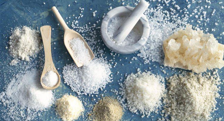 Was ist der Unterschied zwischen koscherem Salz und Tafelsalz?