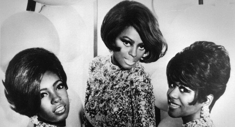 Was waren beliebte Frisuren in den 1960er Jahren?