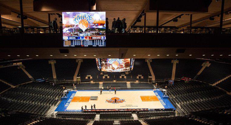 Wie viele Sitzplätze gibt es im Madison Square Garden?