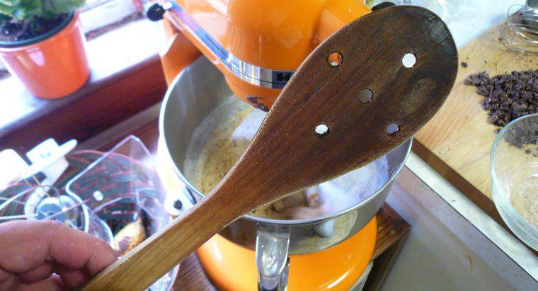 Warum einen Holzlöffel zum Kochen verwenden?