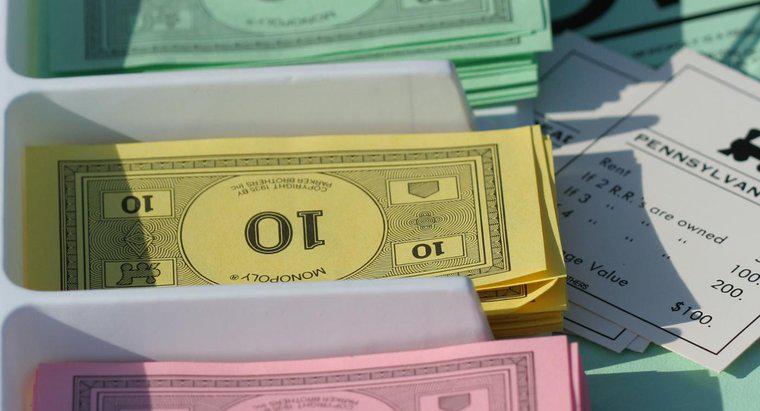 Wie viel Geld bekommen Sie zu Beginn von Monopoly?
