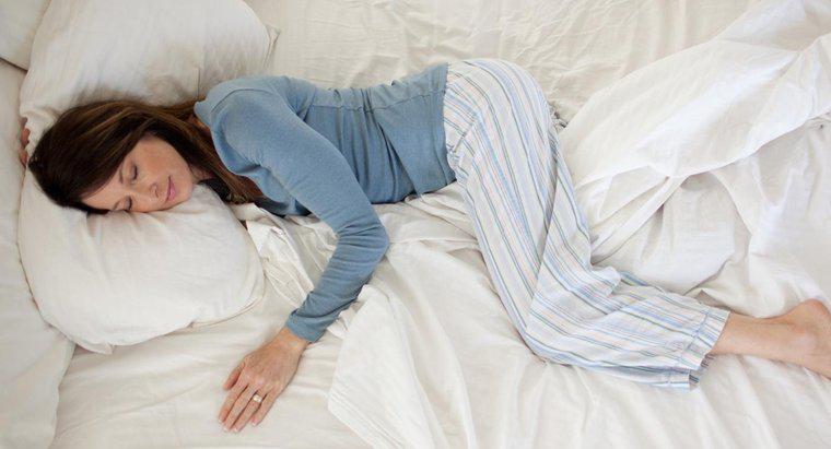 Wie viel Prozent des Lebens verbringt ein durchschnittlicher Mensch mit Schlafen?