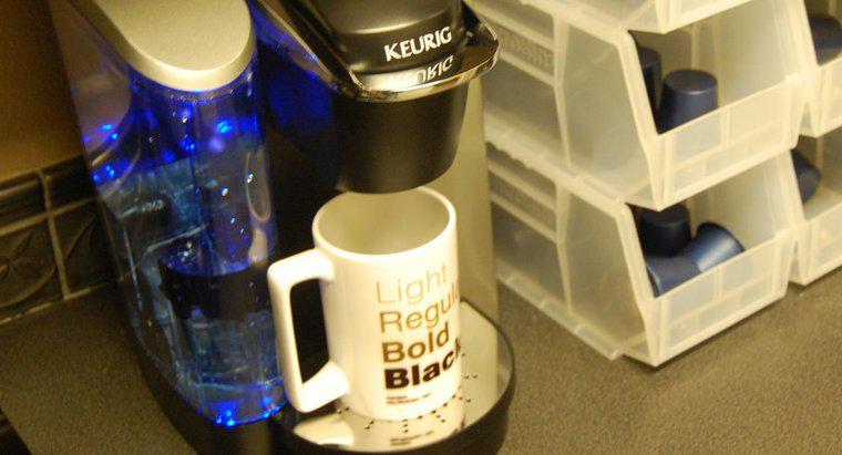Können Sie Essig verwenden, um eine Keurig-Kaffeemaschine zu reinigen?