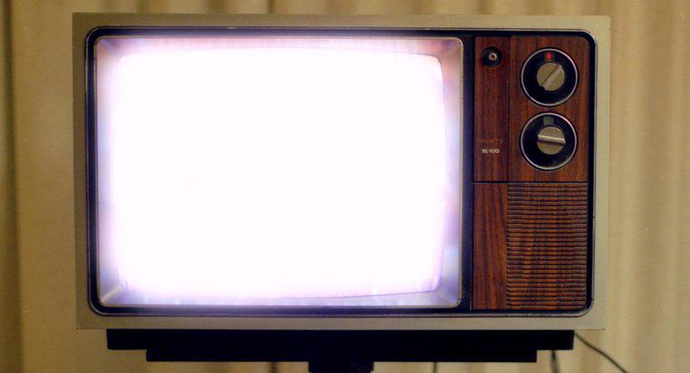 Wann wurde der erste Fernseher hergestellt?