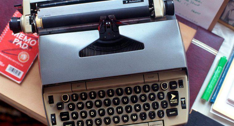Wie schätzen Sie den Wert einer alten Schreibmaschine ein?