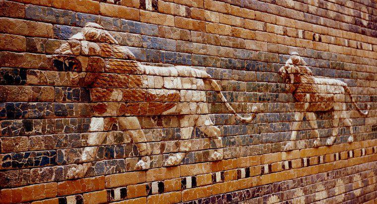 Was sind einige antike babylonische Erfindungen?