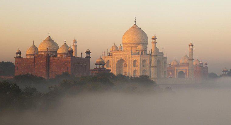 Wie viele Menschen brauchte es, um das Taj Mahal zu bauen?