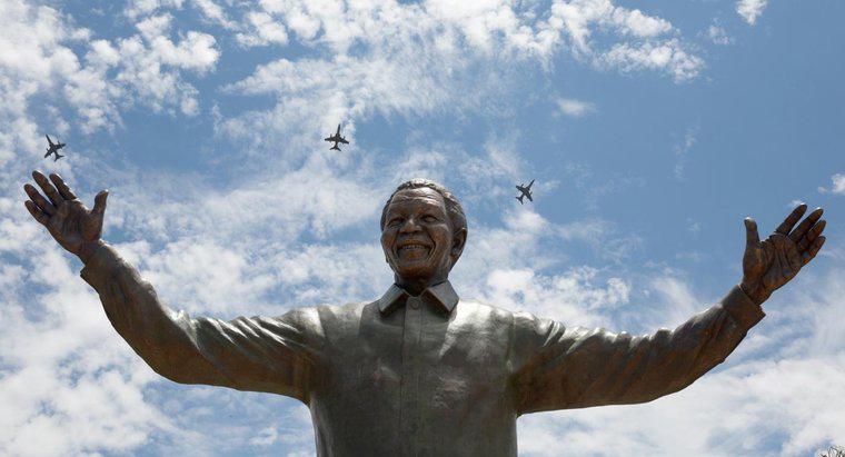 Warum wurde Nelson Mandela 27 Jahre lang inhaftiert?