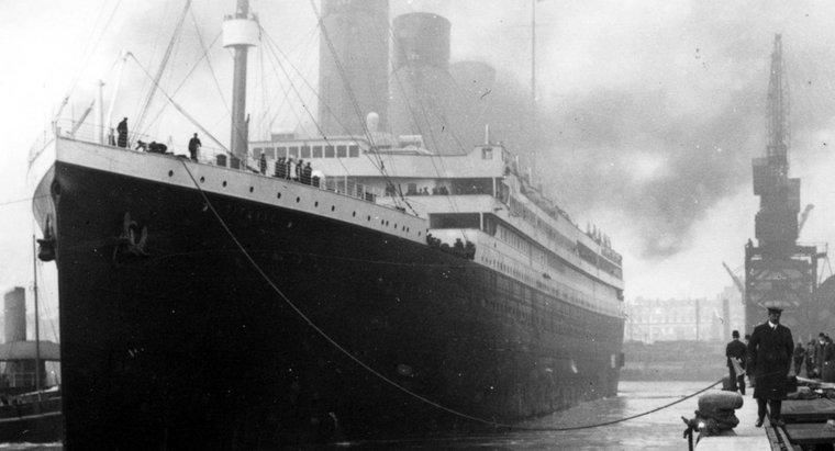 Welchem ​​Unternehmen gehörte die Titanic?