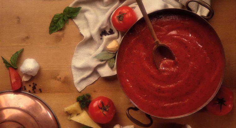 Was ist der Unterschied zwischen Tomatenpüree und Passata?