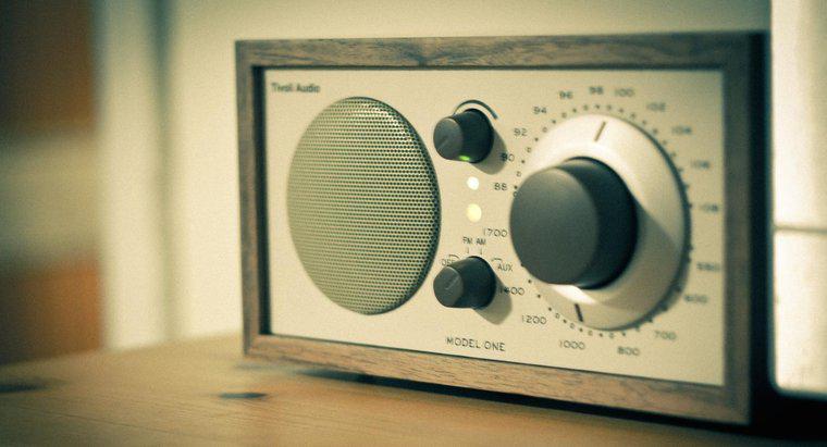 Was sind die Unterschiede zwischen TV und Radio?