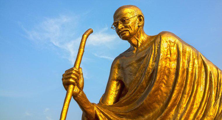 Was waren die wichtigsten Ereignisse im Leben von Mahatma Gandhi?