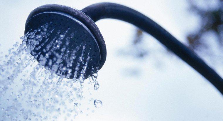 Wie hoch ist die Durchflussmenge einer typischen Dusche?