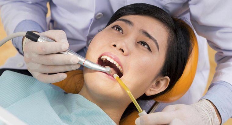 Wie repariert man einen losen Zahn?