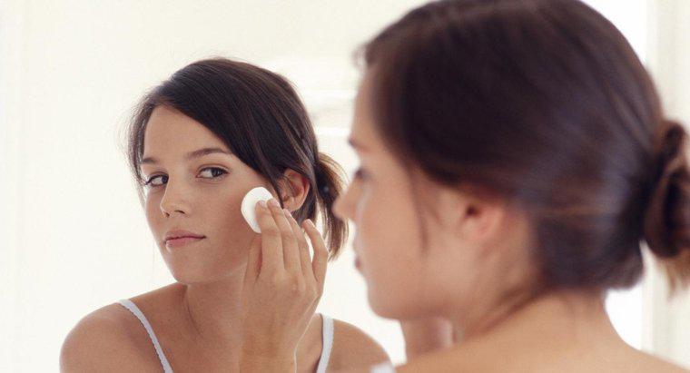 Was ist die beste Art von Gesichtsreiniger für Akne?