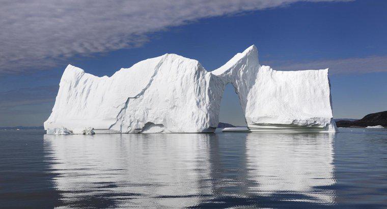 Was sind einige interessante Fakten über Eisberge?
