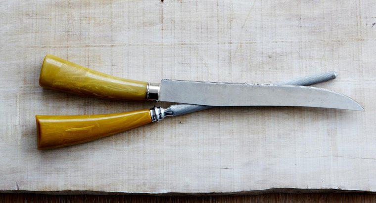 Wie finden Sie den Wert von antiken Messern?