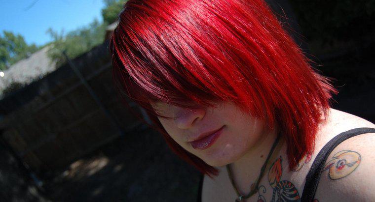 Wie lässt sich rotes Haarfärbemittel schneller verblassen?