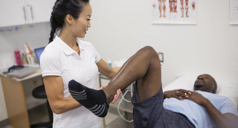 Was verursacht scharfe stechende Schmerzen im oberen rechten Bein?