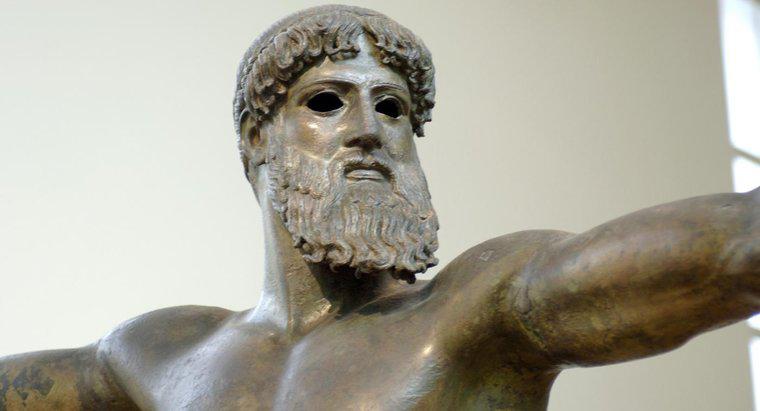 Was sind einige der Persönlichkeitsmerkmale von Zeus?