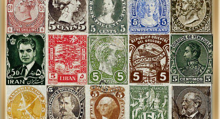 Wie überprüfe ich alte Briefmarken, um zu sehen, wie viel sie wert sind?