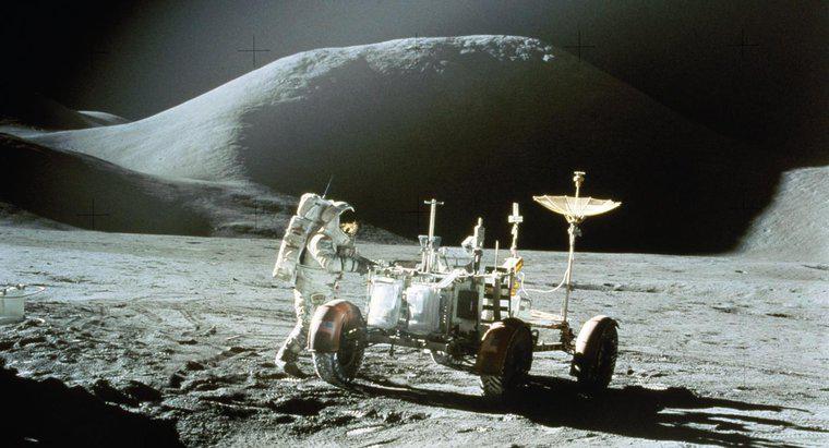 Wie viele Apollo-Missionen landeten auf dem Mond?