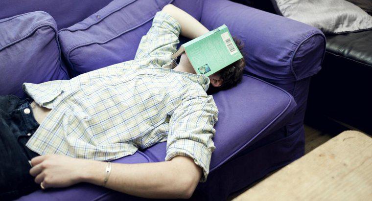 Warum schlafen Menschen beim Lesen ein?