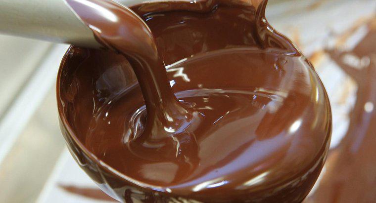 Warum schmilzt Schokolade?