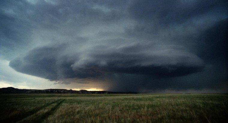 Ist eine Tornado-Warnung schlimmer als eine Tornado-Uhr?