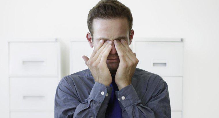 Was sind die Ursachen von Schmerzen im Auge?