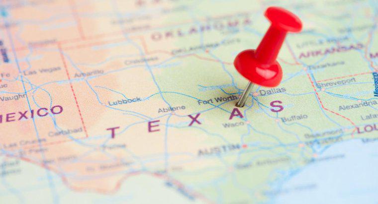 Was zeigt eine große Karte von Texas?