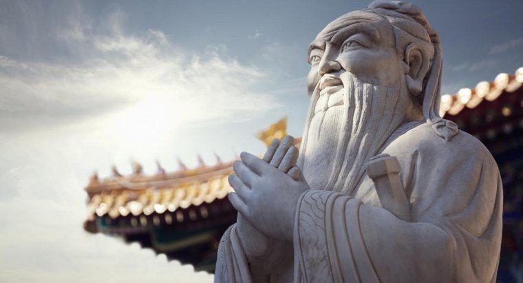 Für welche Leistung ist Konfuzius am bekanntesten?