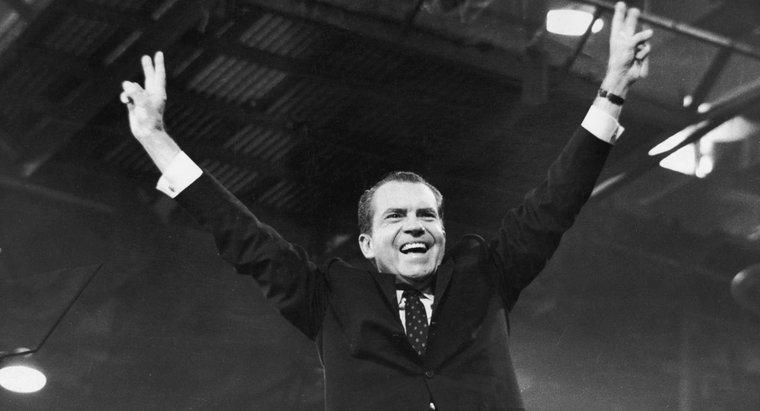 Warum wurde Richard Nixon "Tricky Dick" genannt?