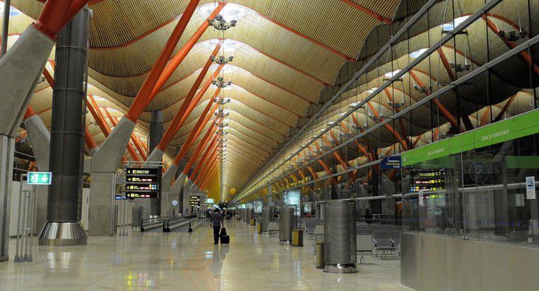 Wie viele Flughäfen gibt es in Madrid?