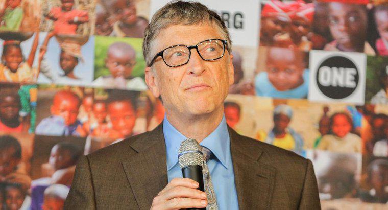 Was sind einige der wichtigsten Errungenschaften von Bill Gates?