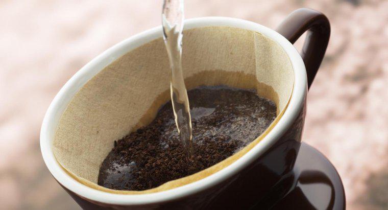 Wie kann man Kaffeesatz wiederverwenden?