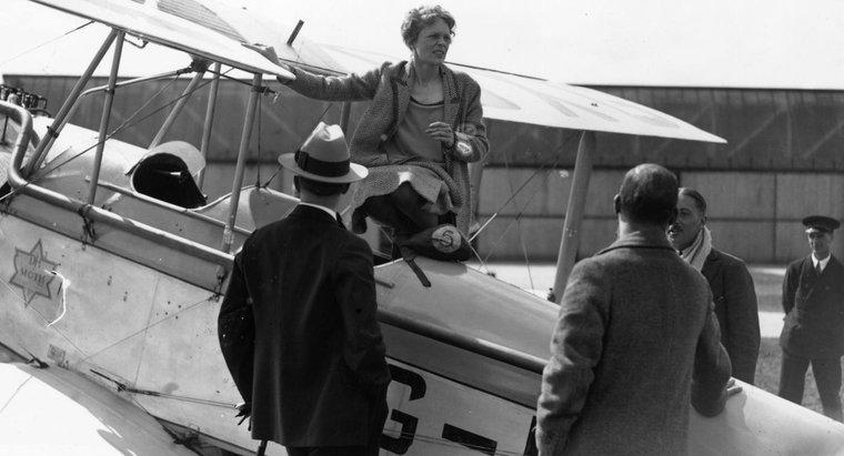 Was für eine Familie hatte Amelia Earhart?