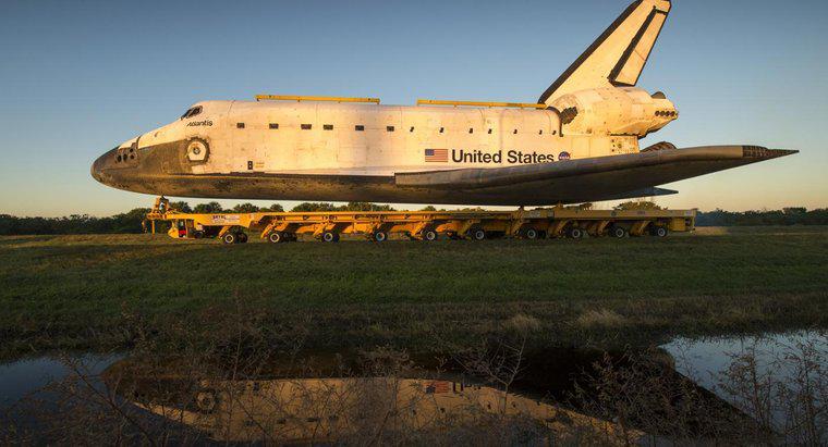 Wie viel wiegt das Space Shuttle?