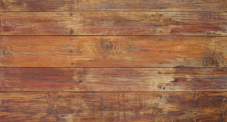 Wie reinigt man unversiegelte Holzböden?